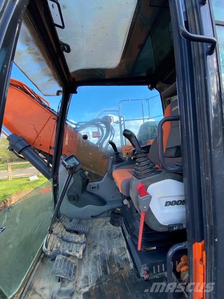 Doosan DX 140 LCR-5 حفارات زحافة
