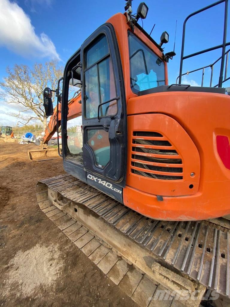 Doosan DX 140 LCR-5 حفارات زحافة