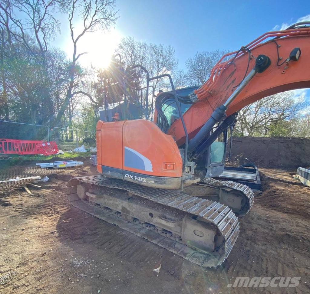 Doosan DX 140 LCR-5 حفارات زحافة