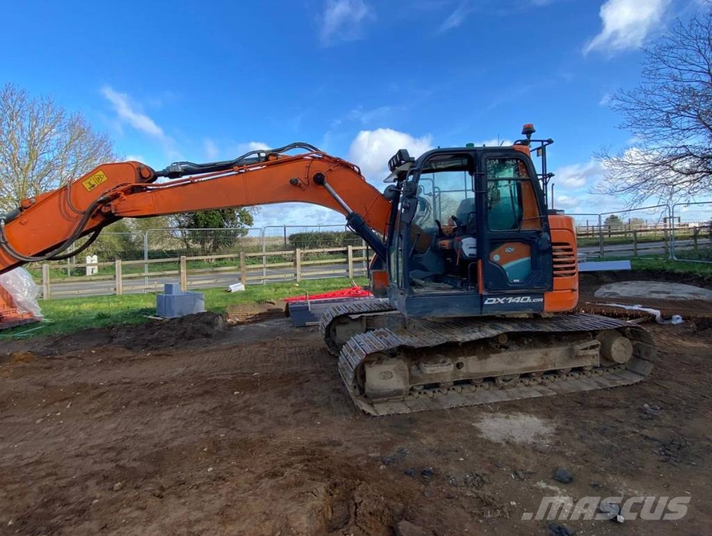 Doosan DX 140 LCR-5 حفارات زحافة