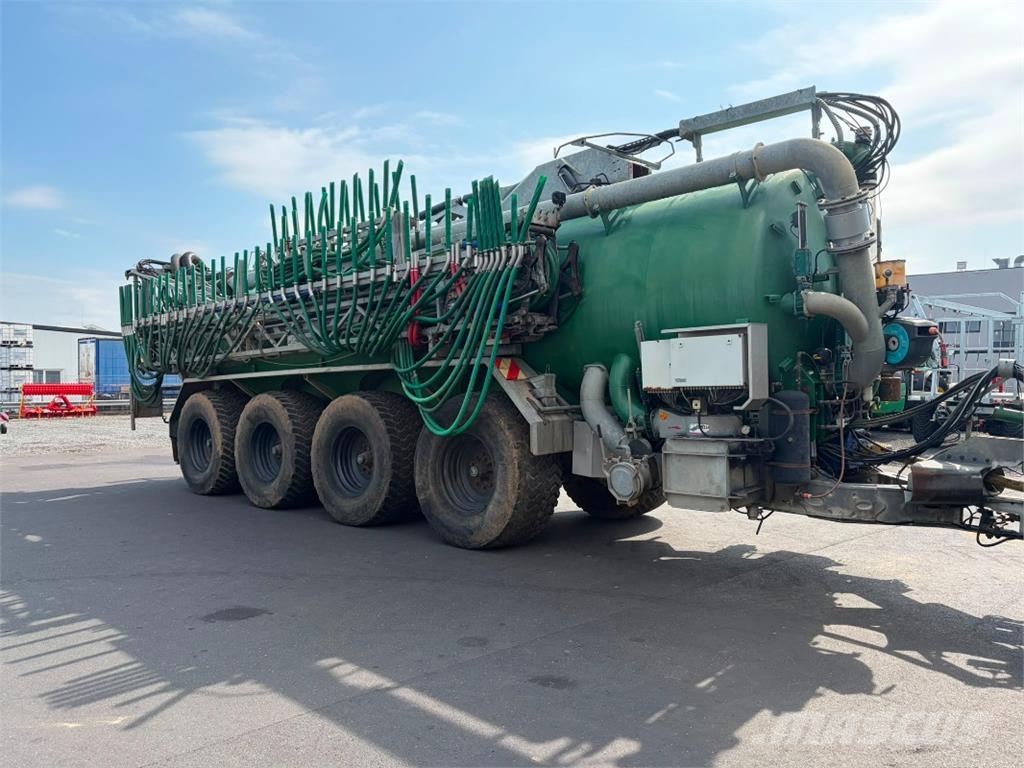 Kotte PVL 33 صهاريج الملاط