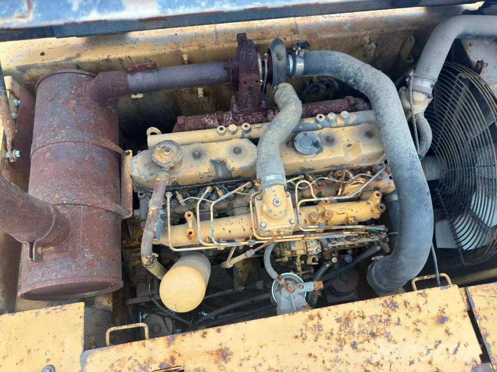 CAT 320BL 履带挖掘机