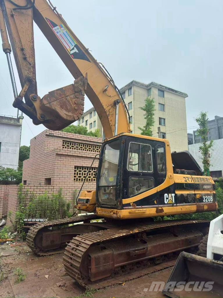 CAT 320BL 履带挖掘机