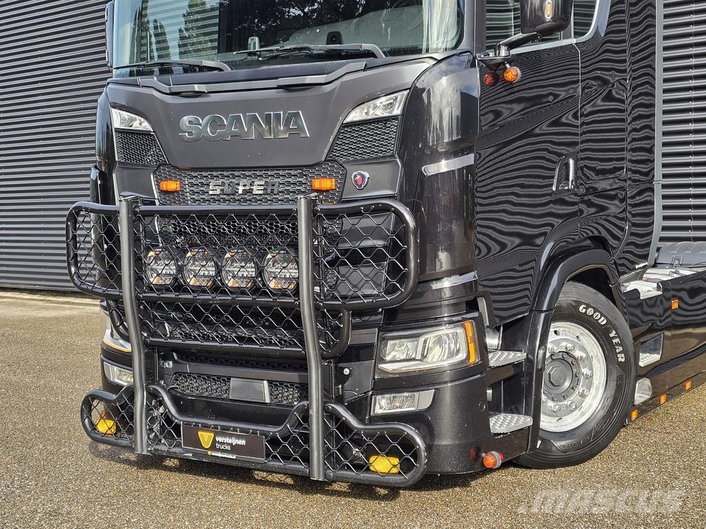 Scania S520 V8 4x2 / FULL AIR / RETARDER / PARKING COOLER Vilcēji