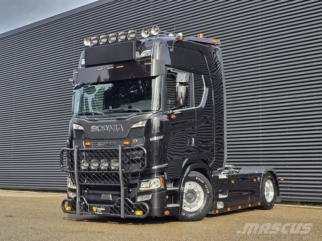 Scania S520 V8 4x2 / FULL AIR / RETARDER / PARKING COOLER Vilcēji