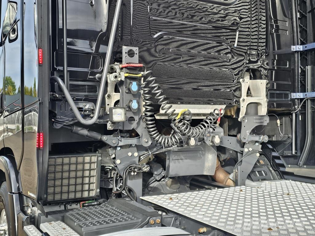 Scania S520 V8 4x2 / FULL AIR / RETARDER / PARKING COOLER Vilcēji