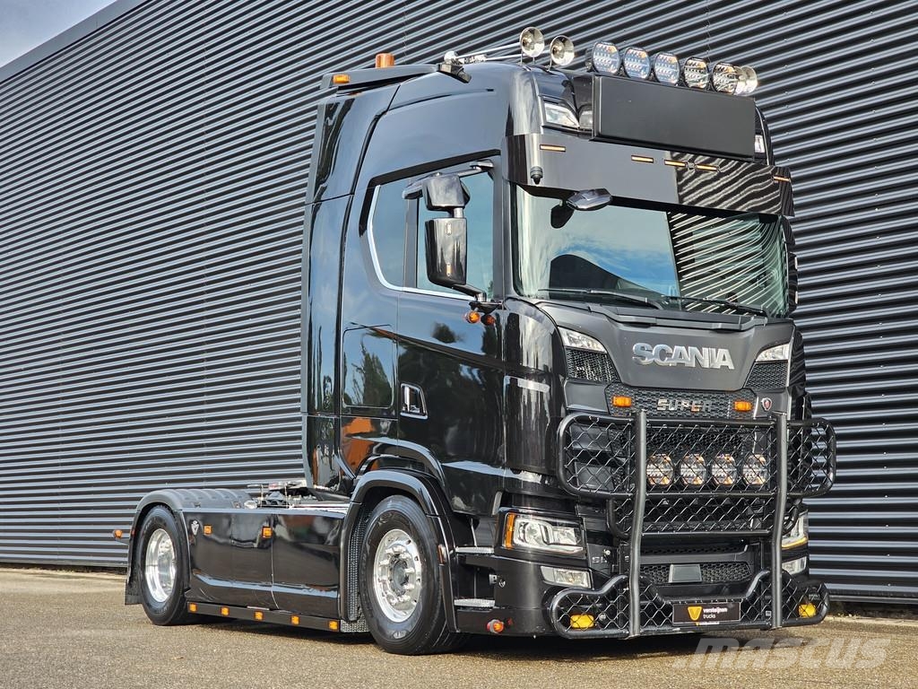 Scania S520 V8 4x2 / FULL AIR / RETARDER / PARKING COOLER Vilcēji