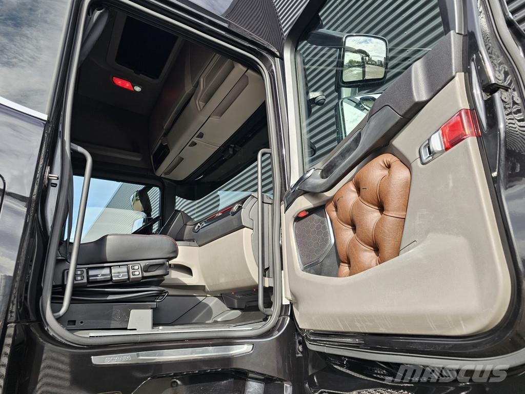 Scania S520 V8 4x2 / FULL AIR / RETARDER / PARKING COOLER Vilcēji