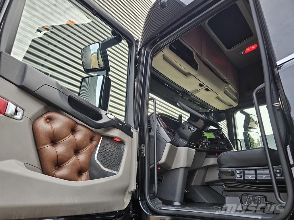 Scania S520 V8 4x2 / FULL AIR / RETARDER / PARKING COOLER Vilcēji