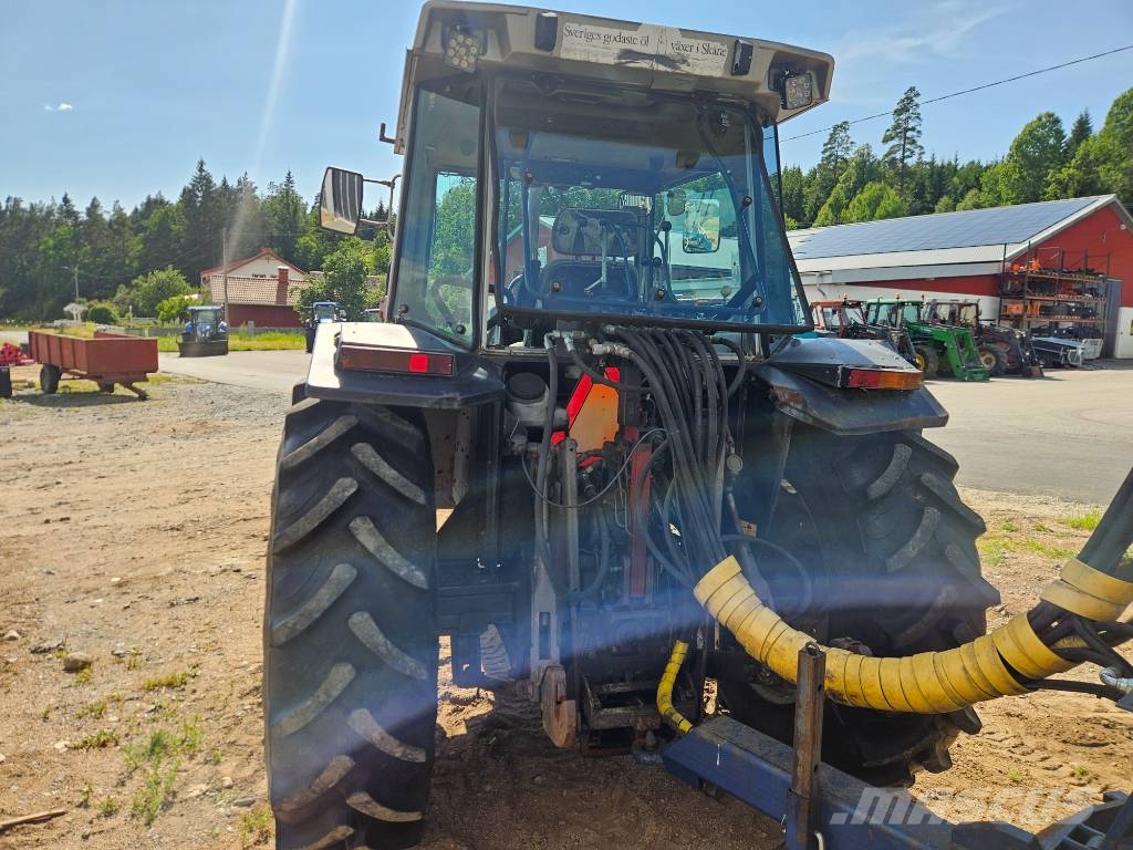 MASSEY FERGUSON 3060 MED VRETEN SKOGSVAGN Traktorid