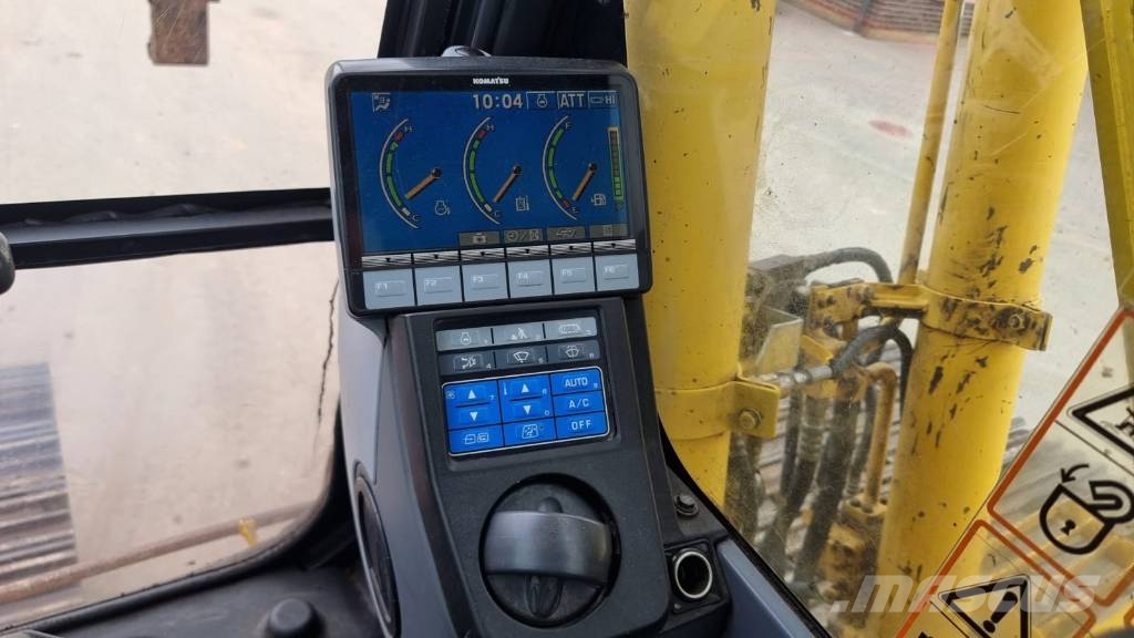 Komatsu PC 130-8 Bog Master Gravemaskiner på larvebånd
