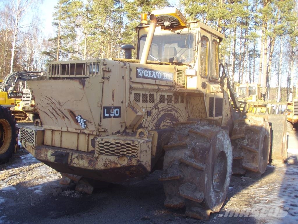 Volvo BM L 90 Compactor Tekerlekli yükleyiciler
