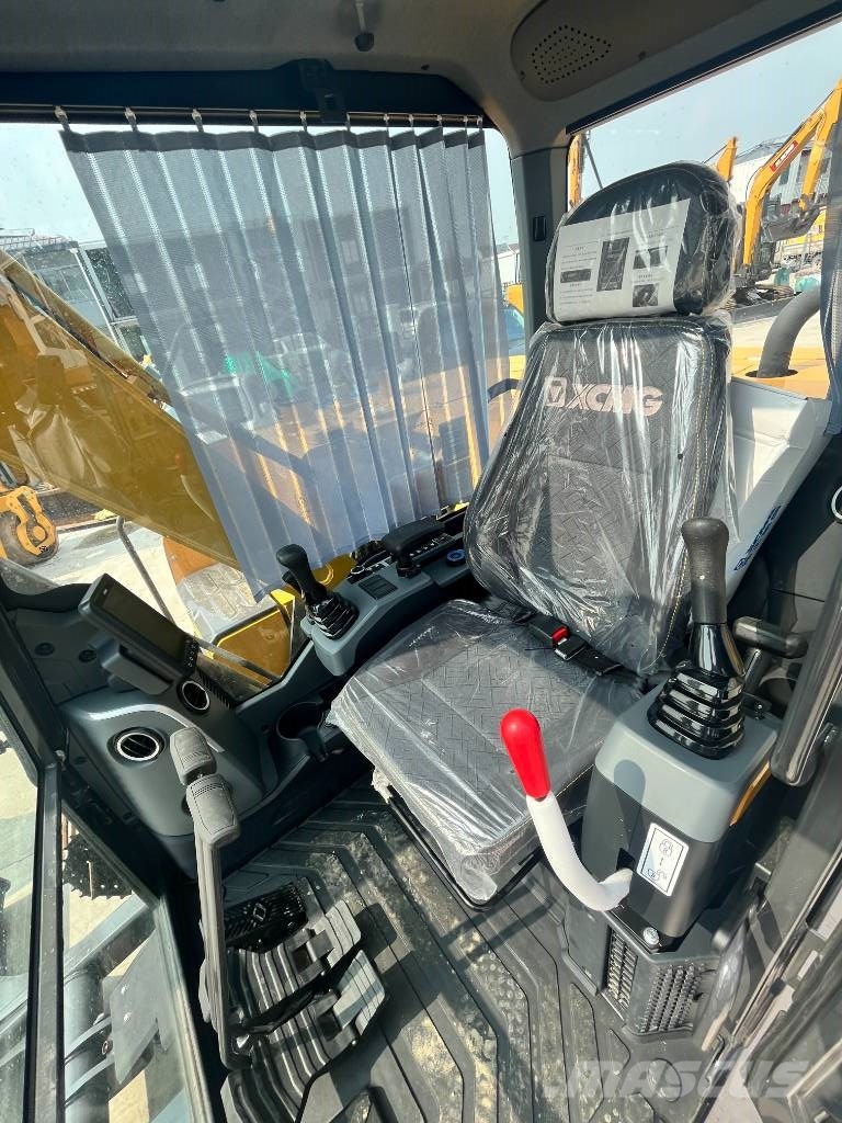 XCMG XE 75 GA Midi excavators 7t - 12t
