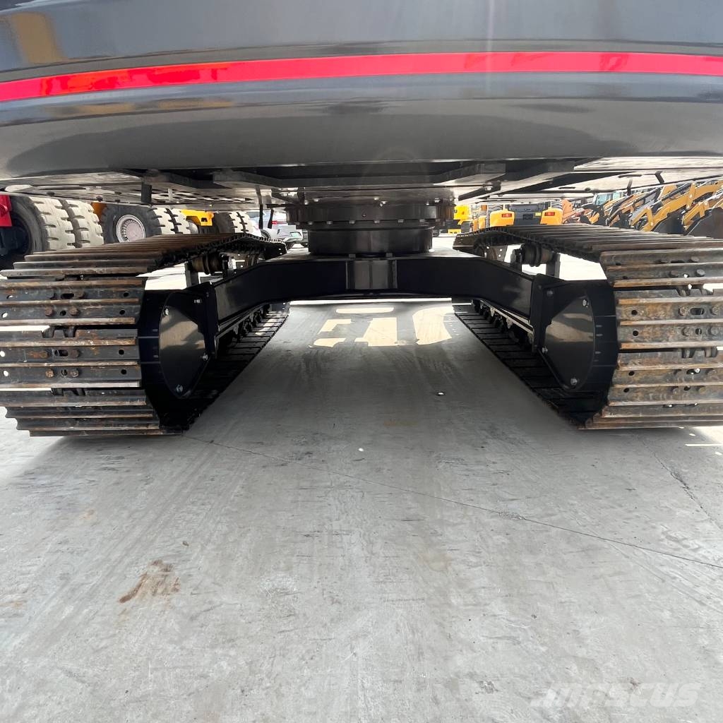 XCMG XE 75 GA Midi excavators 7t - 12t