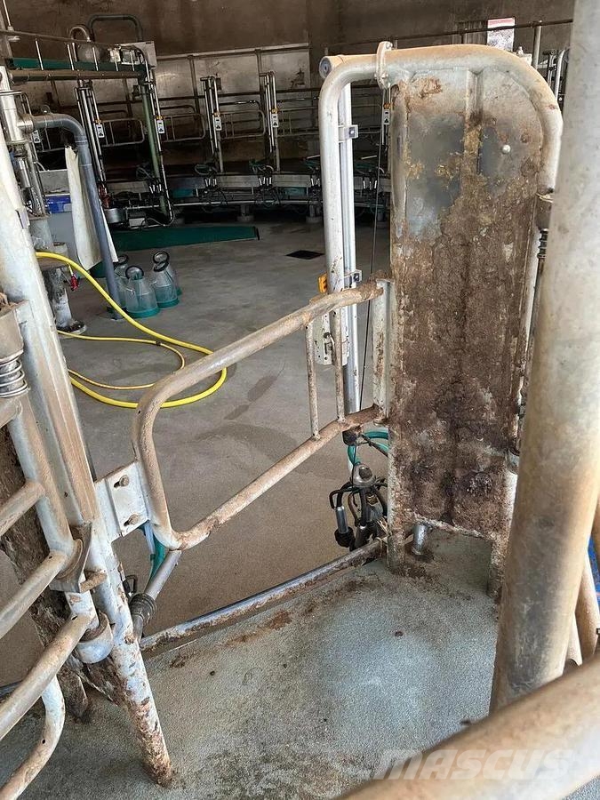 Gea 32 stand milking parlour ماكينات وملحقات مواش أخرى