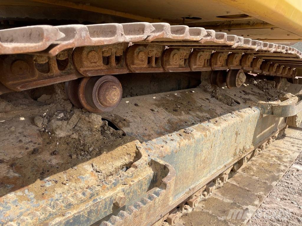 Komatsu PC 210 LC-11 履带挖掘机