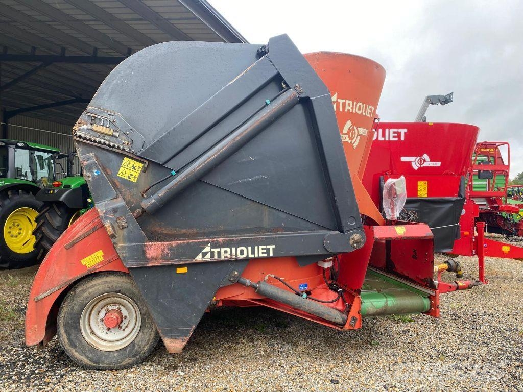 Trioliet Triomix 1-12 Feeders