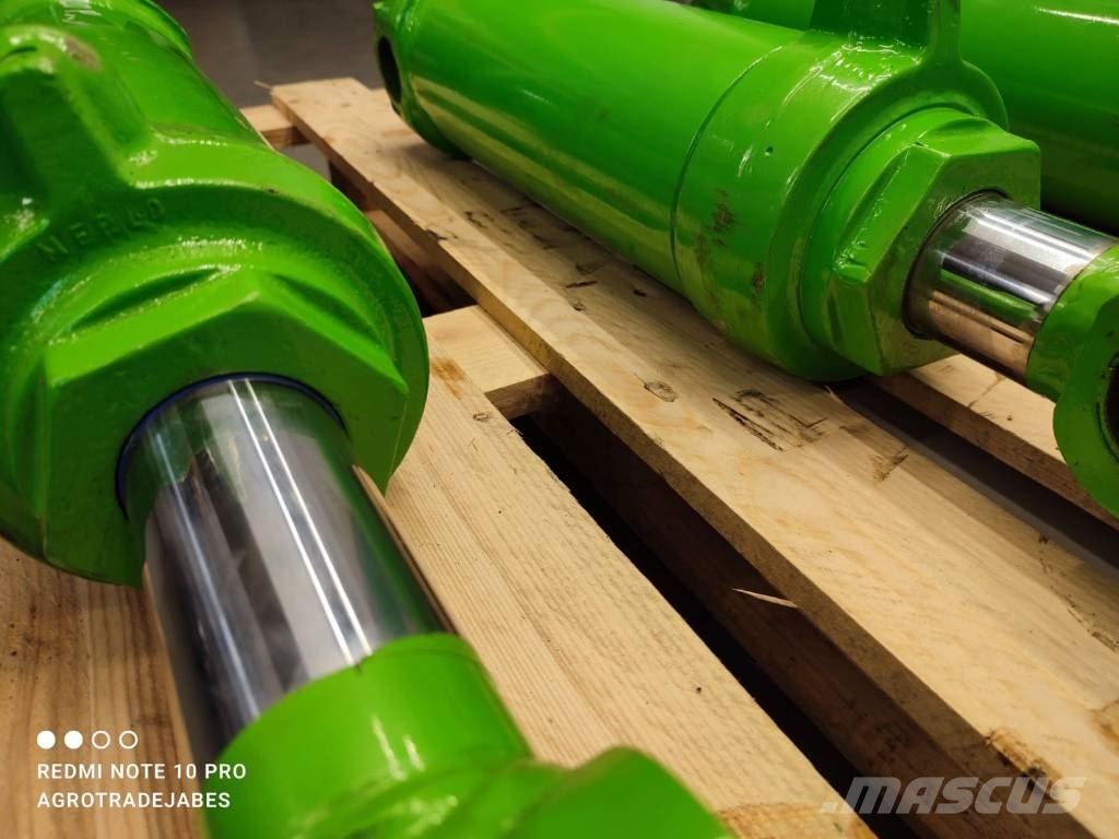 Merlo ROTO 45.21 bucket leveling cylinder MERLO ROTO 45. Hidraulika