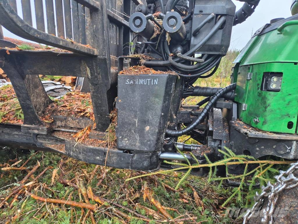 John Deere 1110E Transportadoras