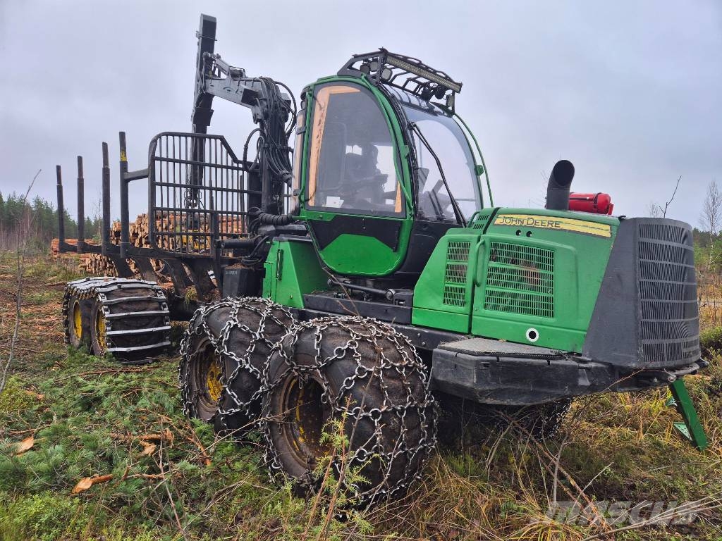 John Deere 1110E Transportadoras