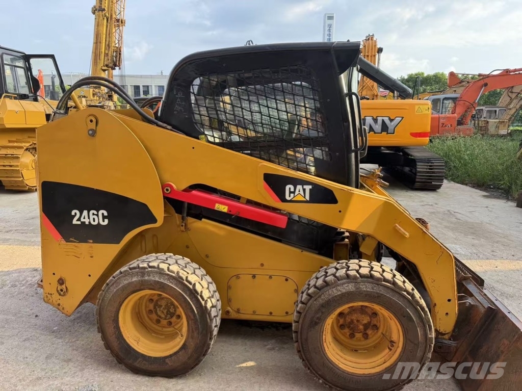 CAT 246 C skid steer loader Мини-погрузчики