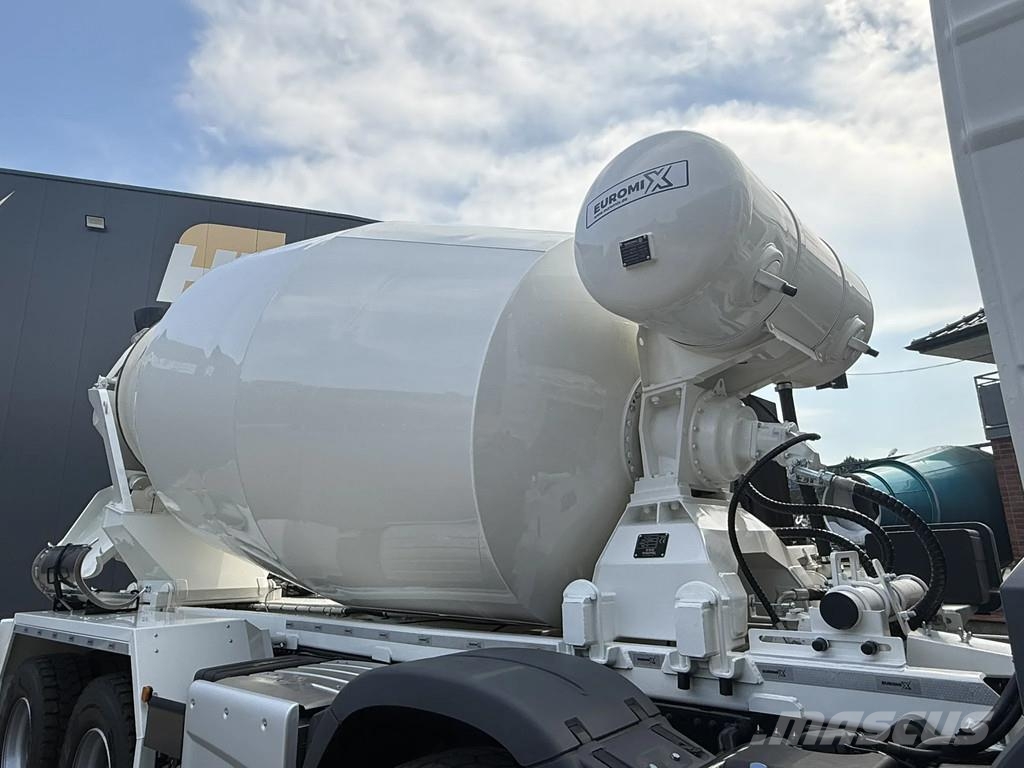 MAN TGS 35.480 MAN TGS 37.480 8x4 EuromixMTP EM 10 L R Camiones de concreto