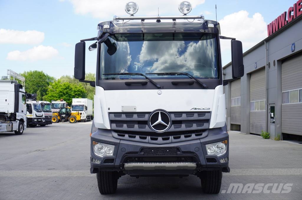 Mercedes-Benz Arocs 1827 / 10 tho. km!!! / 4x4 / Curtainsider Φορτηγά Καρότσα - Κουρτίνα