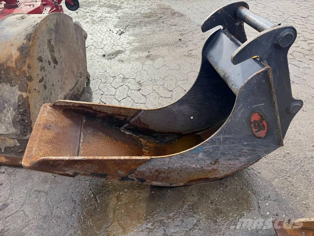 JST 40 cm lerskovl m/Hydrema Кофи
