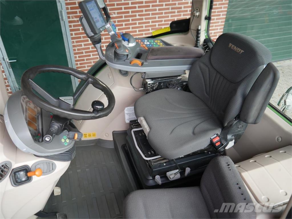 Fendt 516 Vario SCR Power Traktorji