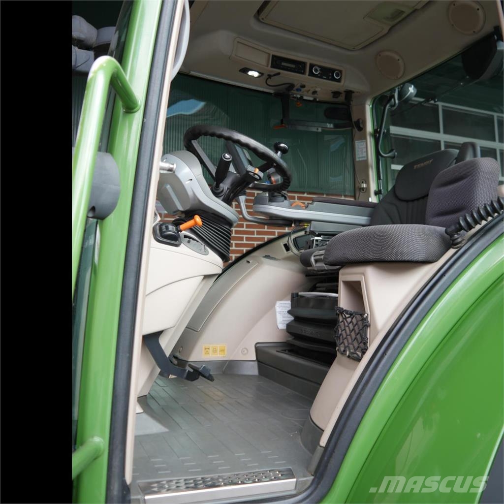 Fendt 516 Vario SCR Power Traktorji