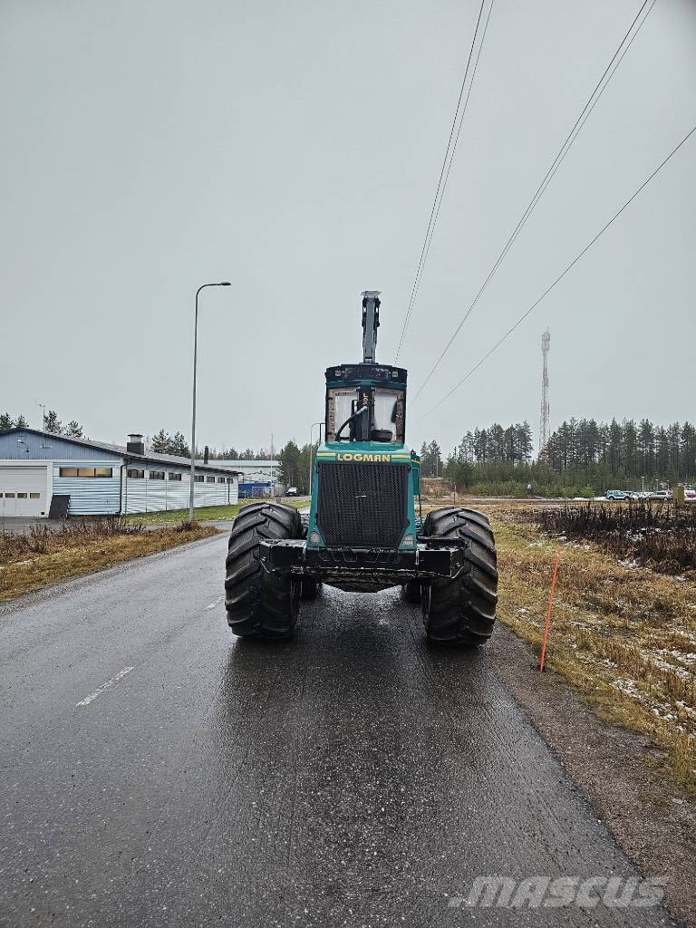 Logman 821 H Harvesterji
