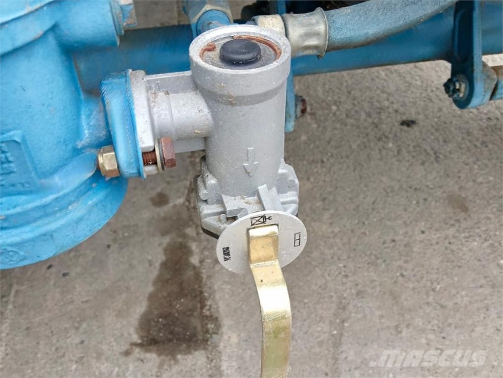 VEB Fahrzeugwerke Tankanhänger 2.700 Liter Žemės ūkis - Kita