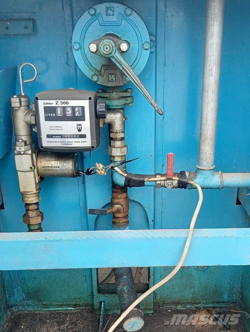 VEB Fahrzeugwerke Tankanhänger 2.700 Liter Žemės ūkis - Kita
