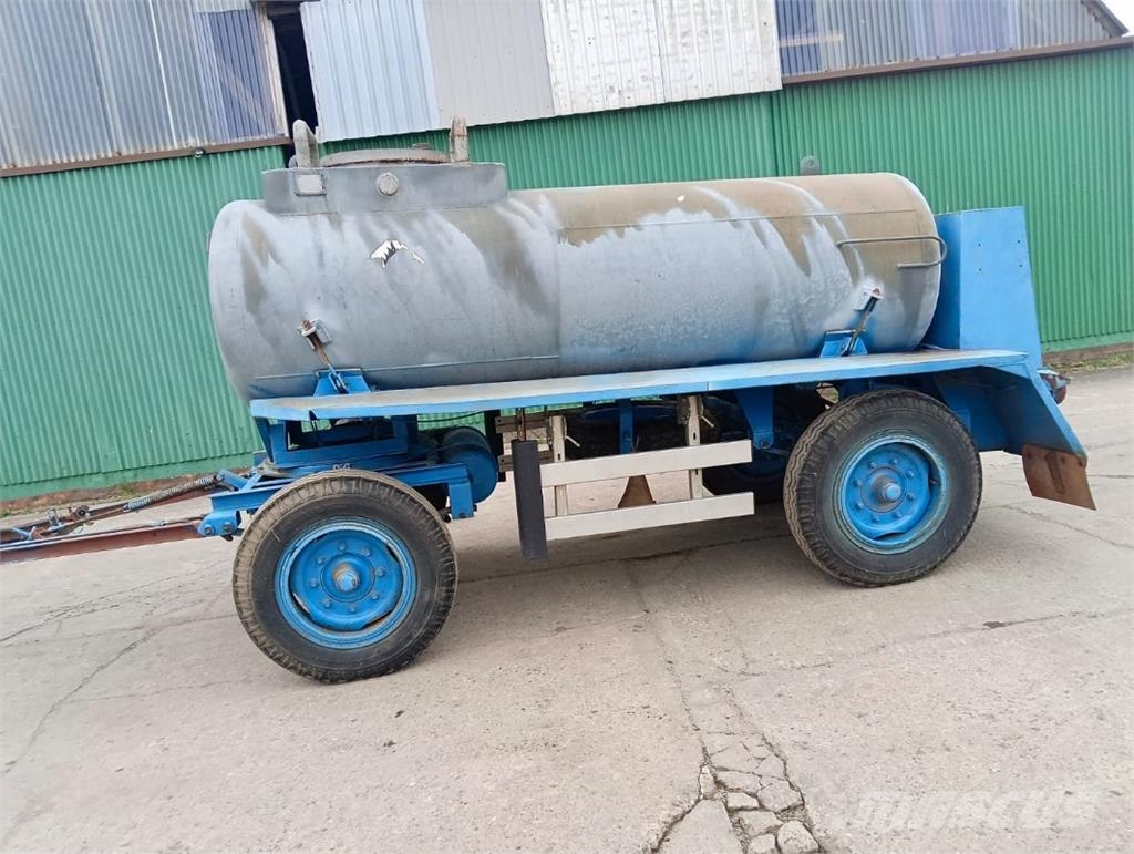 VEB Fahrzeugwerke Tankanhänger 2.700 Liter Žemės ūkis - Kita
