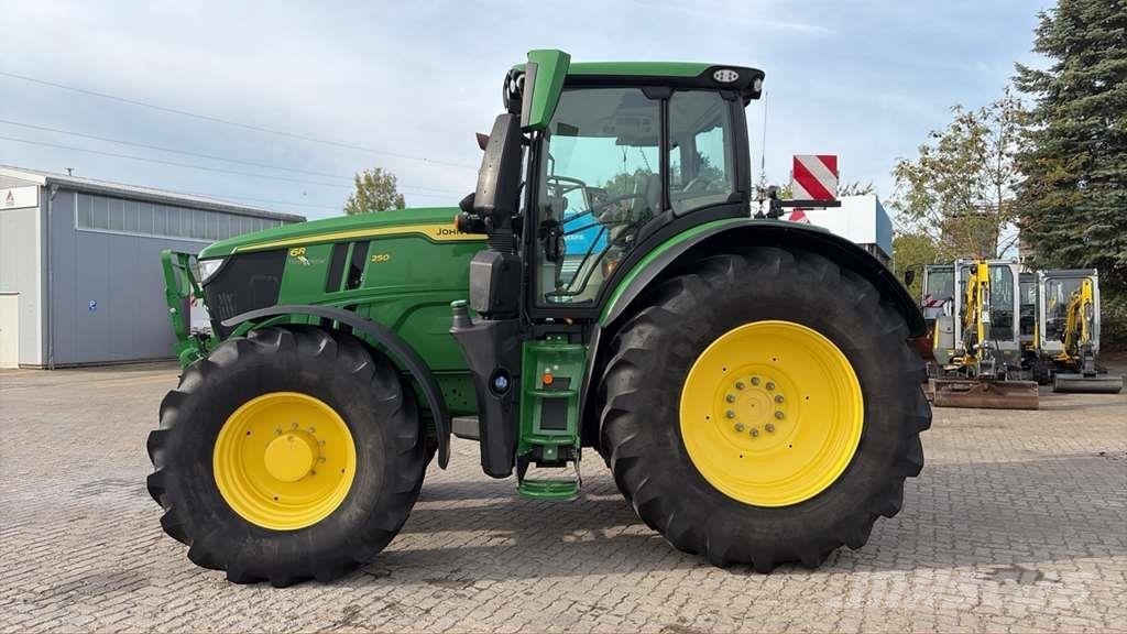 John Deere 6R 250 Traktorer