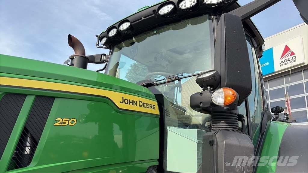 John Deere 6R 250 Traktorer