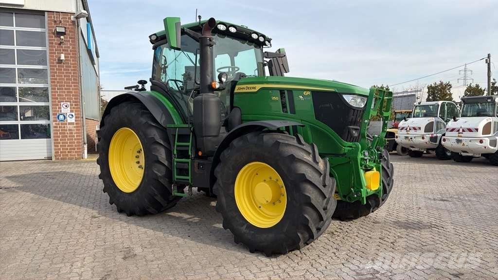John Deere 6R 250 Traktorer