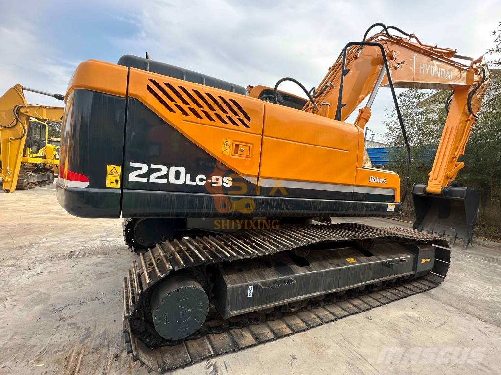 Hyundai 220 LC Raupenbagger