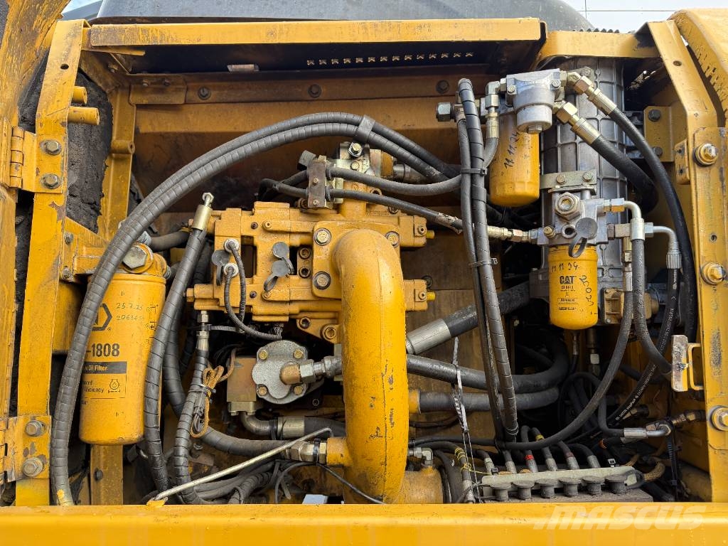 CAT 330C - Good overall condition! Гусеничні екскаватори