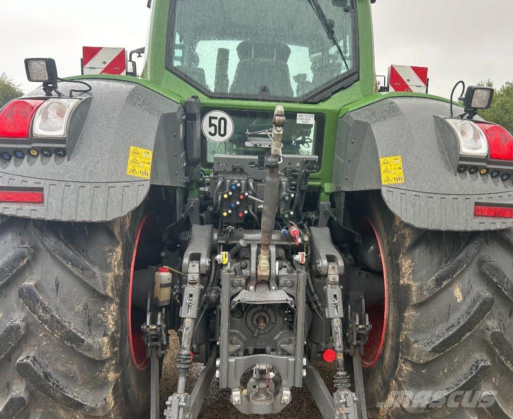 Fendt 826 VARIO PROFI + Traktory