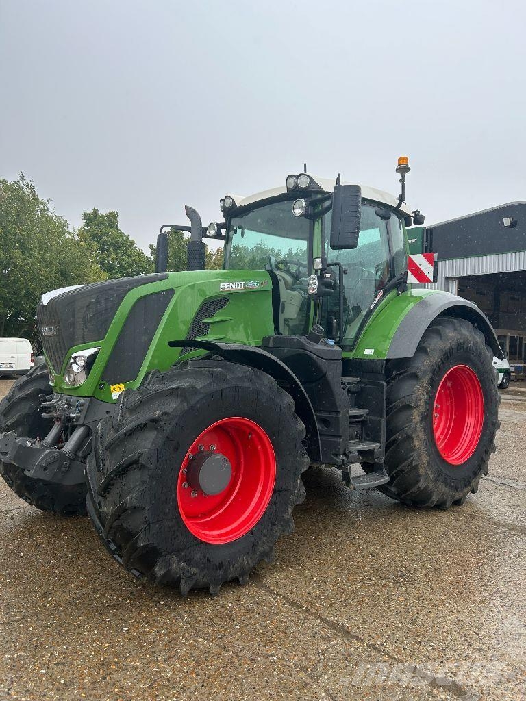 Fendt 826 VARIO PROFI + Traktorid