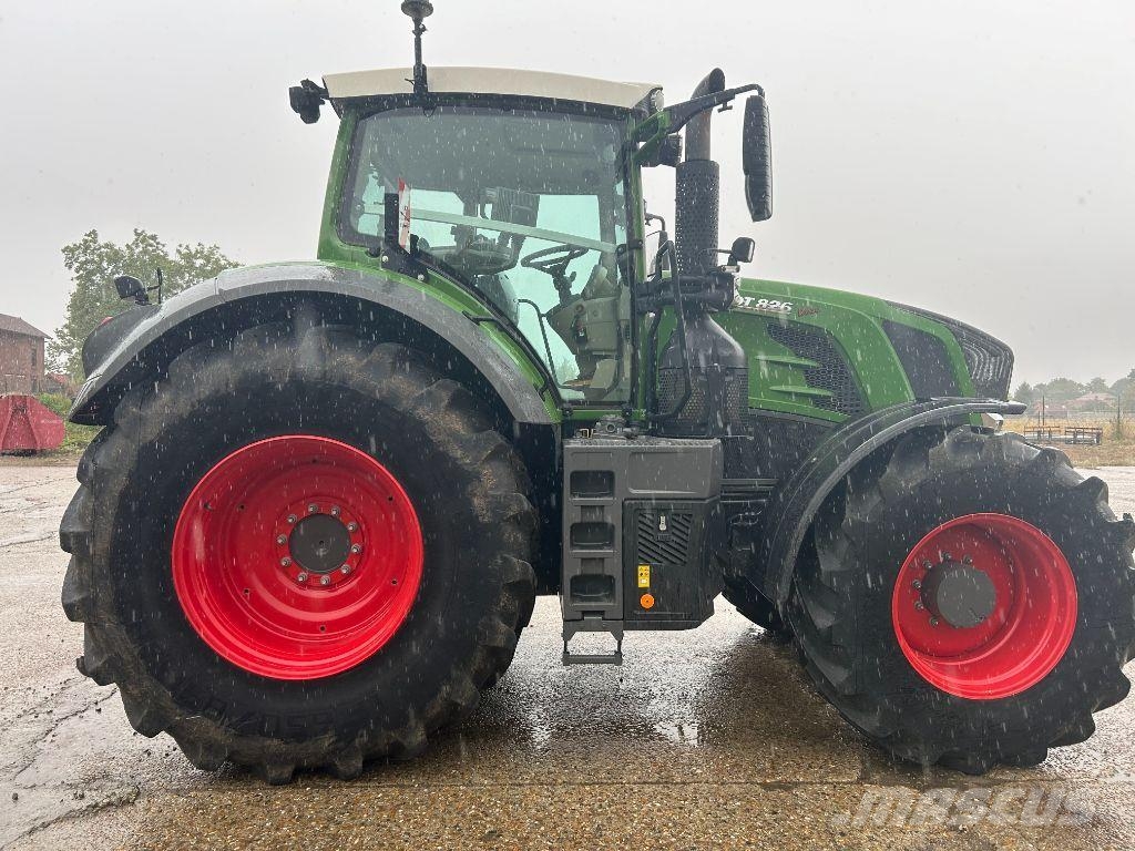 Fendt 826 VARIO PROFI + 拖拉机/农用车