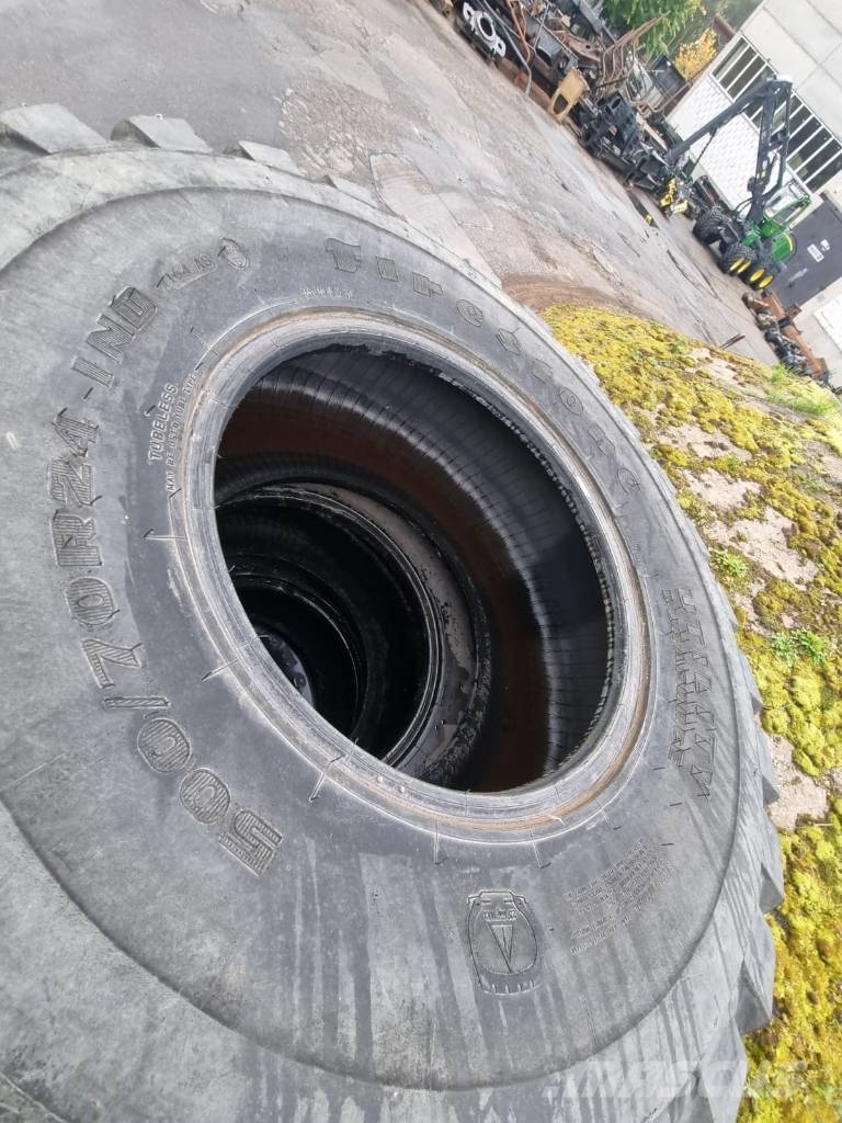 Michelin 400/80R24 Manitou Колеса