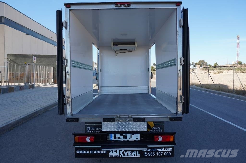 Nissan NT400 FRIGO CARRIER Temperature controlled trucks