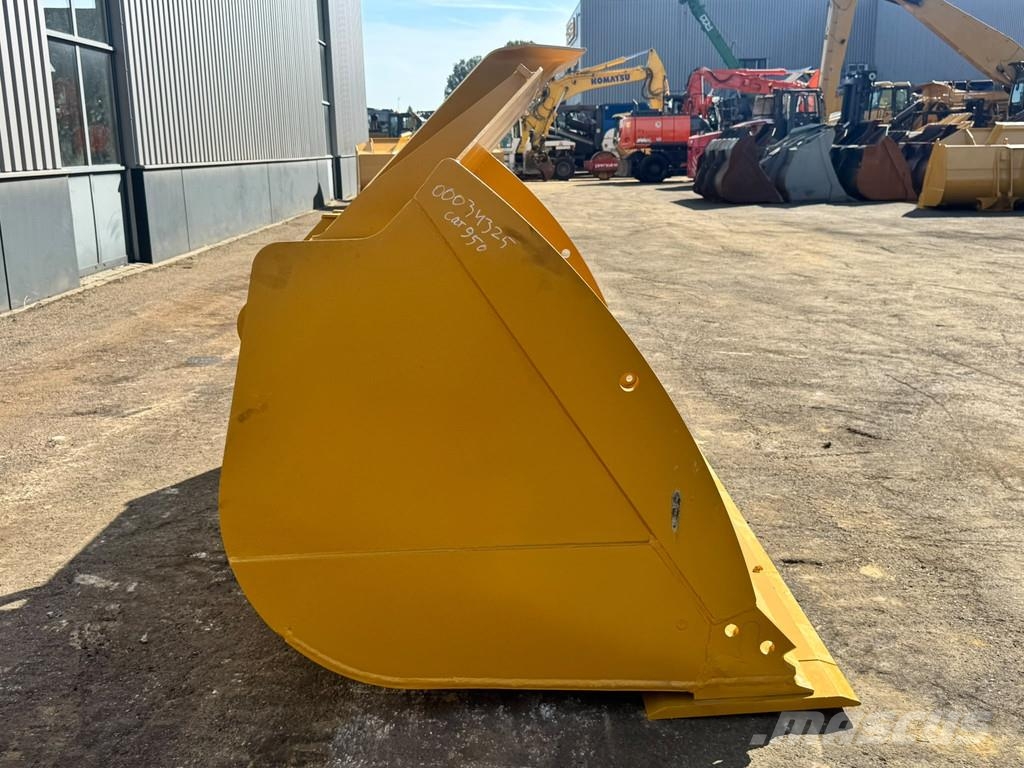 CAT Loader Bucket PIN ON CAT 950, 3.8m3,114in Žlice