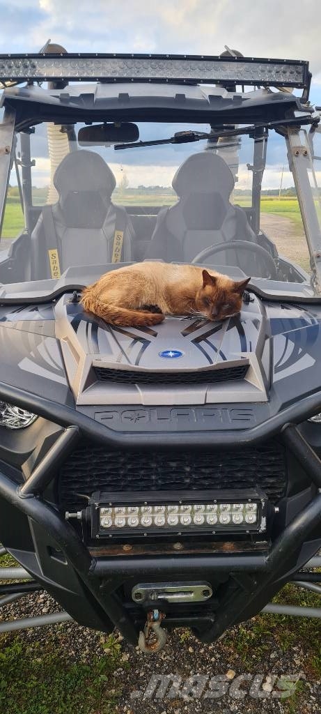 Polaris RZR XP 1000 TURMBO EPS UTVs