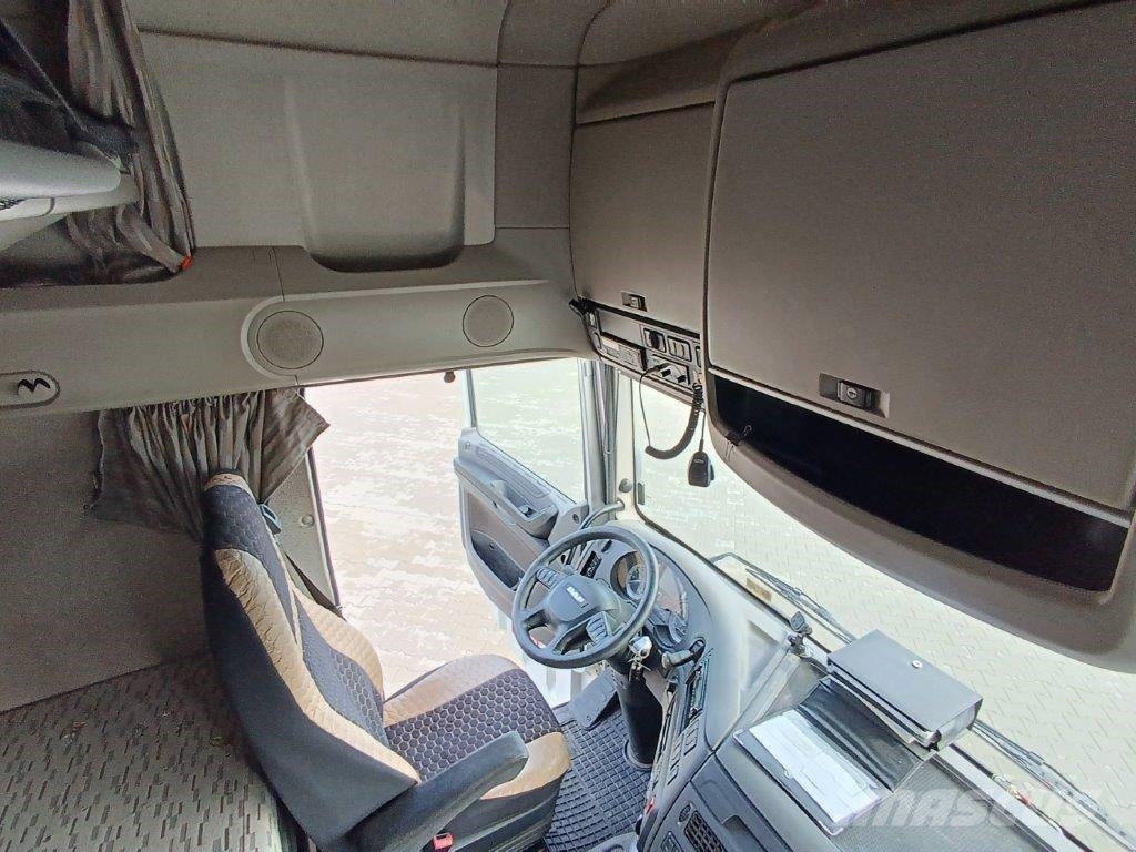 DAF FT 440 XF 트랙터 유닛