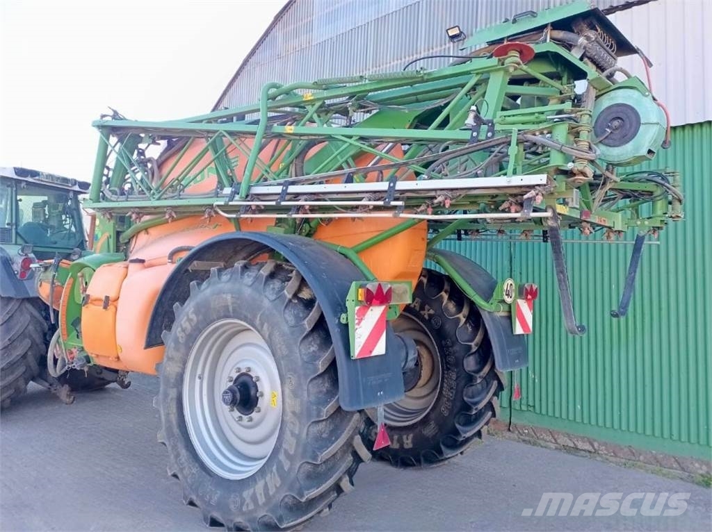 Amazone UX5200 - 18m/24m Pulverizadores arrastrados