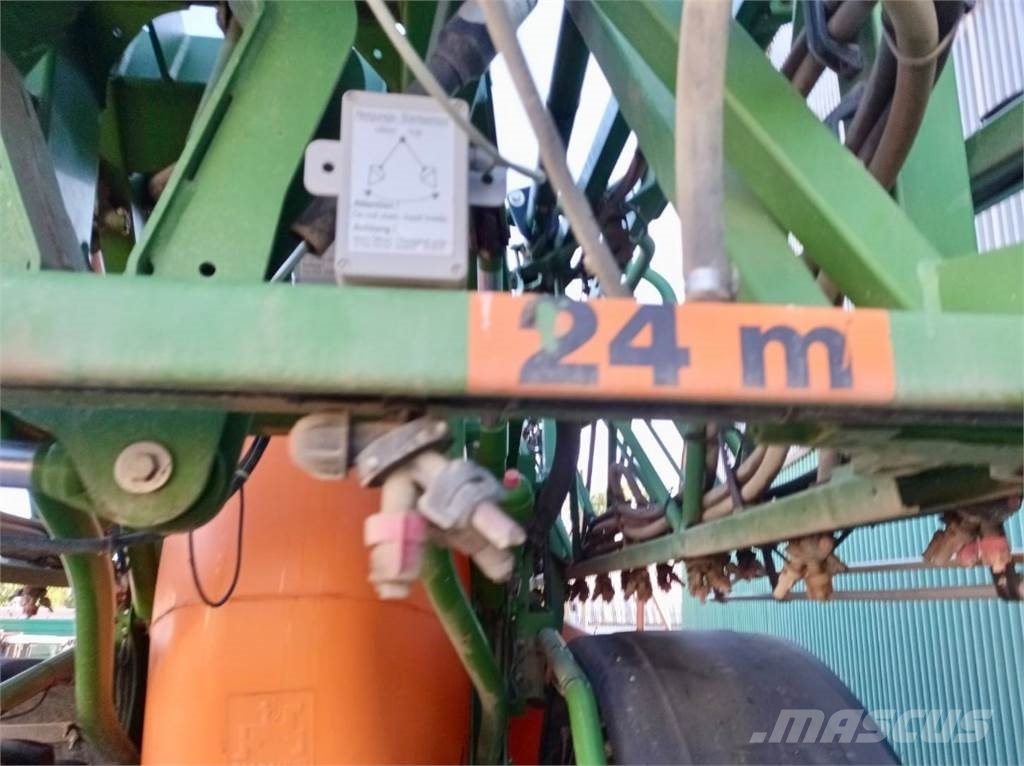 Amazone UX5200 - 18m/24m Pulverizadores arrastrados
