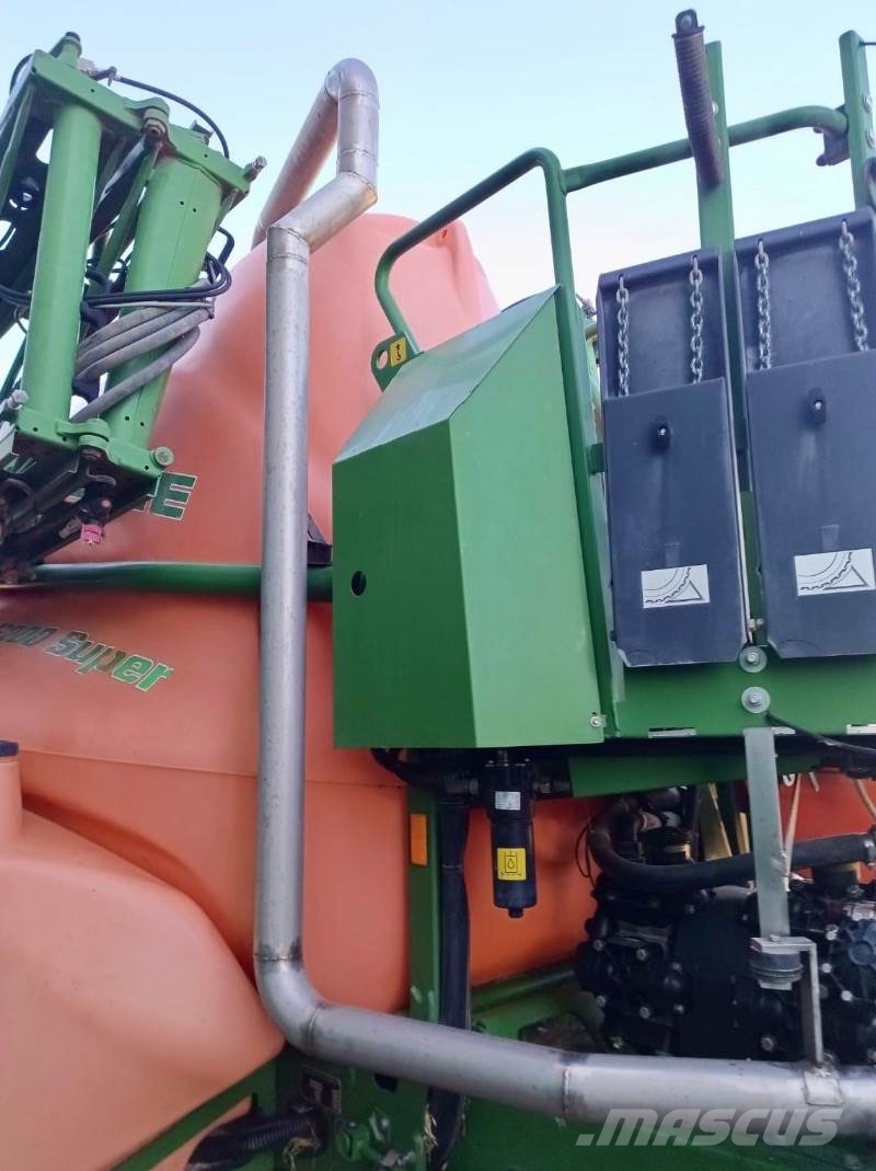 Amazone UX5200 - 18m/24m Pulverizadores arrastrados